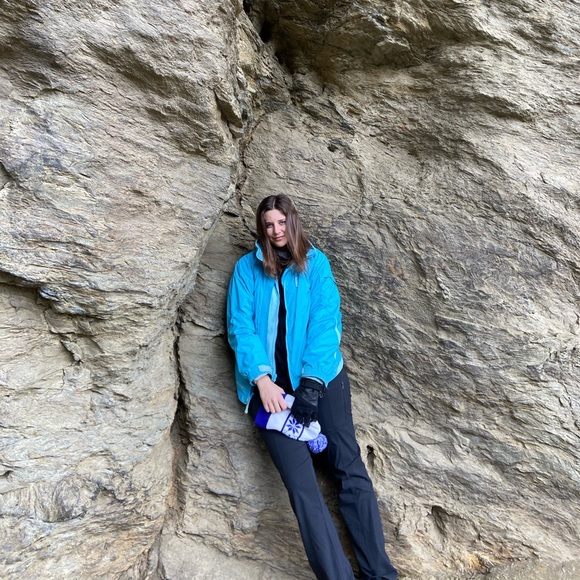 Meet your Posher, Statyn - Picture 1 of 1